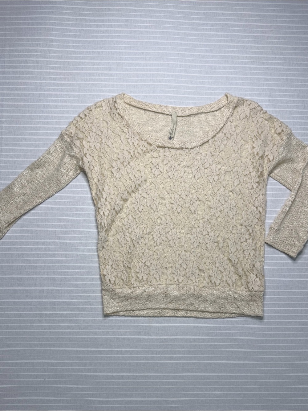 Paper Crane Cream Lace Front Sweater – Size Small